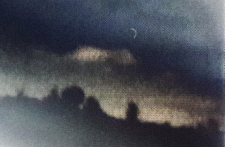  נעמה פורת, נוף, 2017, צילום דיגיטאלי דרך מכשיר לראיית לילה, 60x40 ס"מ